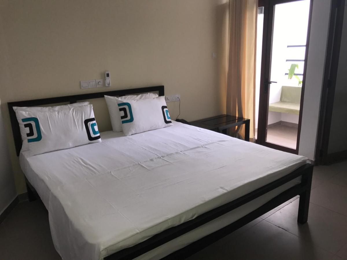 Saninro Hotel - Ragama Ngoại thất bức ảnh