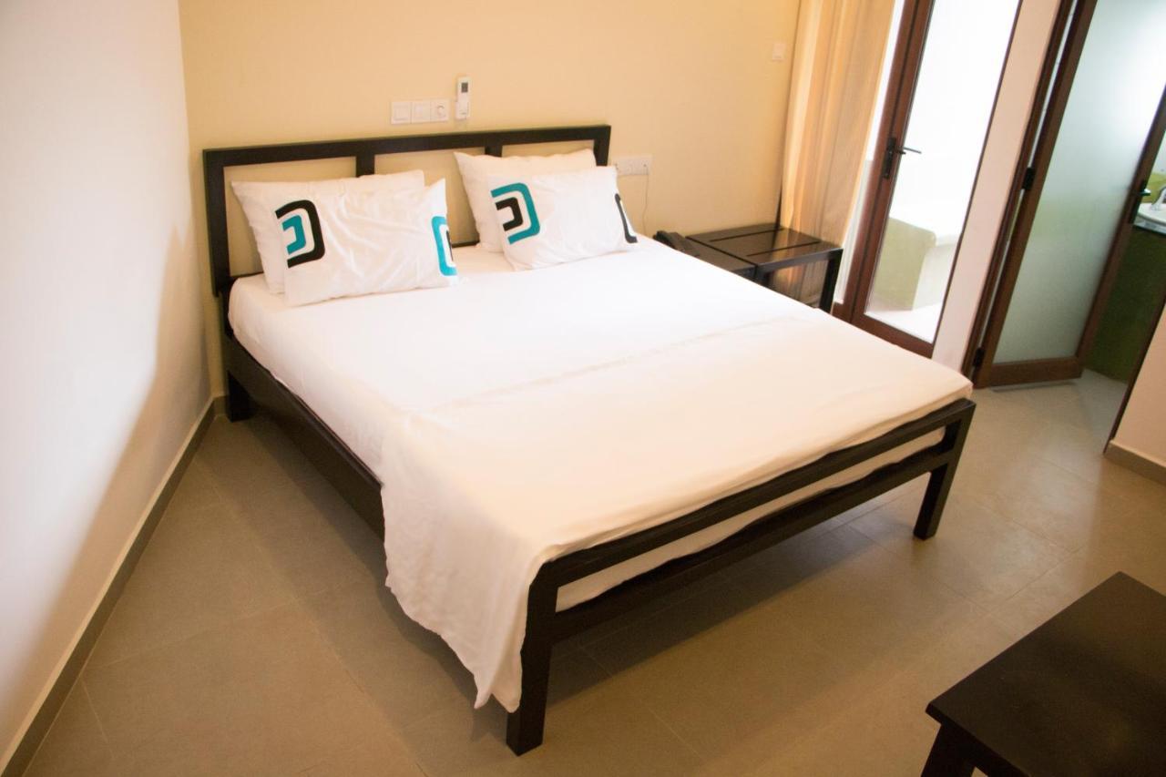 Saninro Hotel - Ragama Ngoại thất bức ảnh