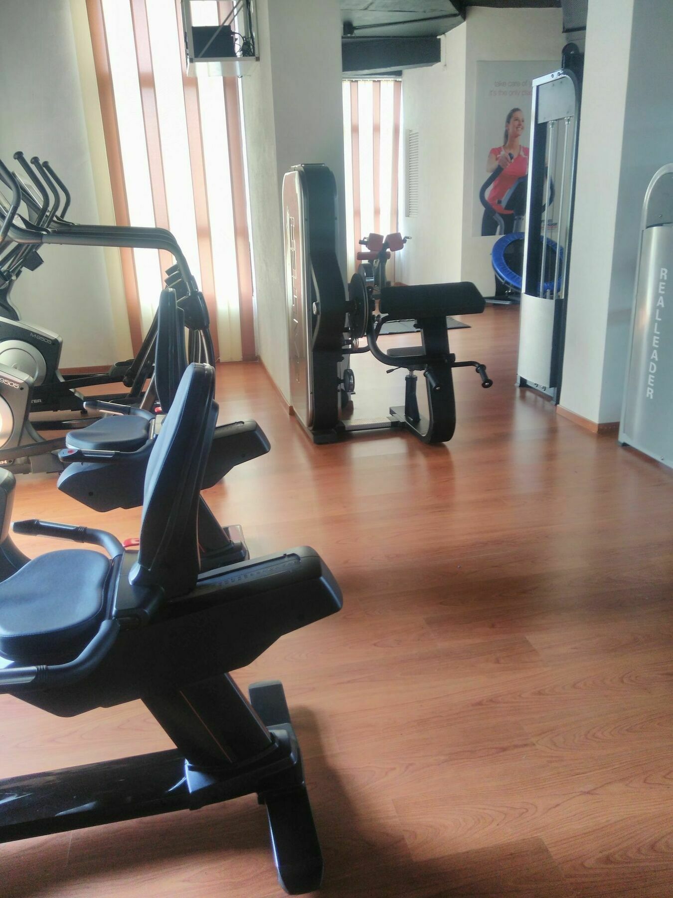 Saninro Hotel - Ragama Ngoại thất bức ảnh