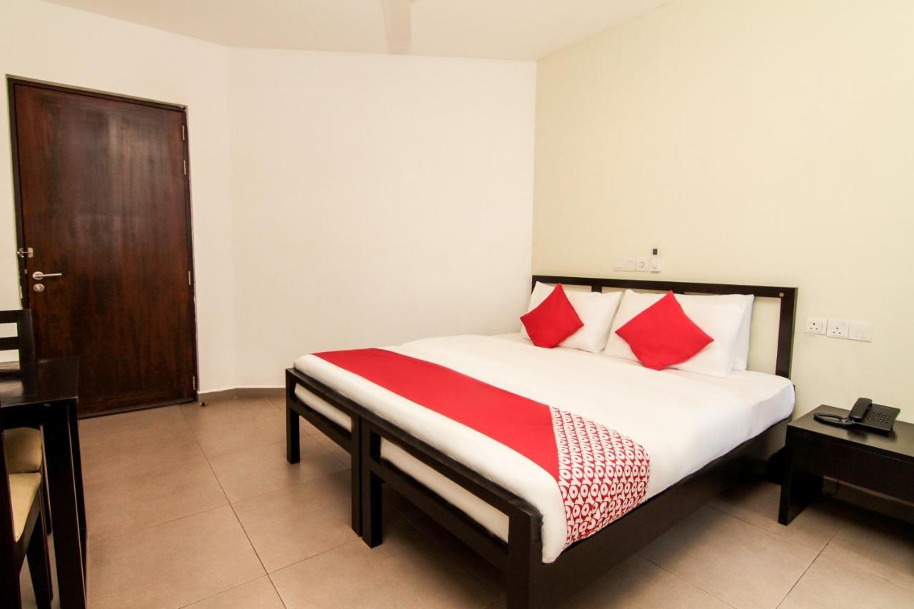 Saninro Hotel - Ragama Phòng bức ảnh